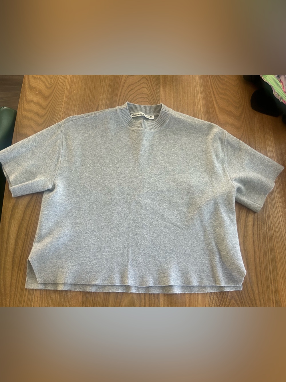 Abercrombie & Fitch Cropped Heather Gray Short Sleeve Sweater